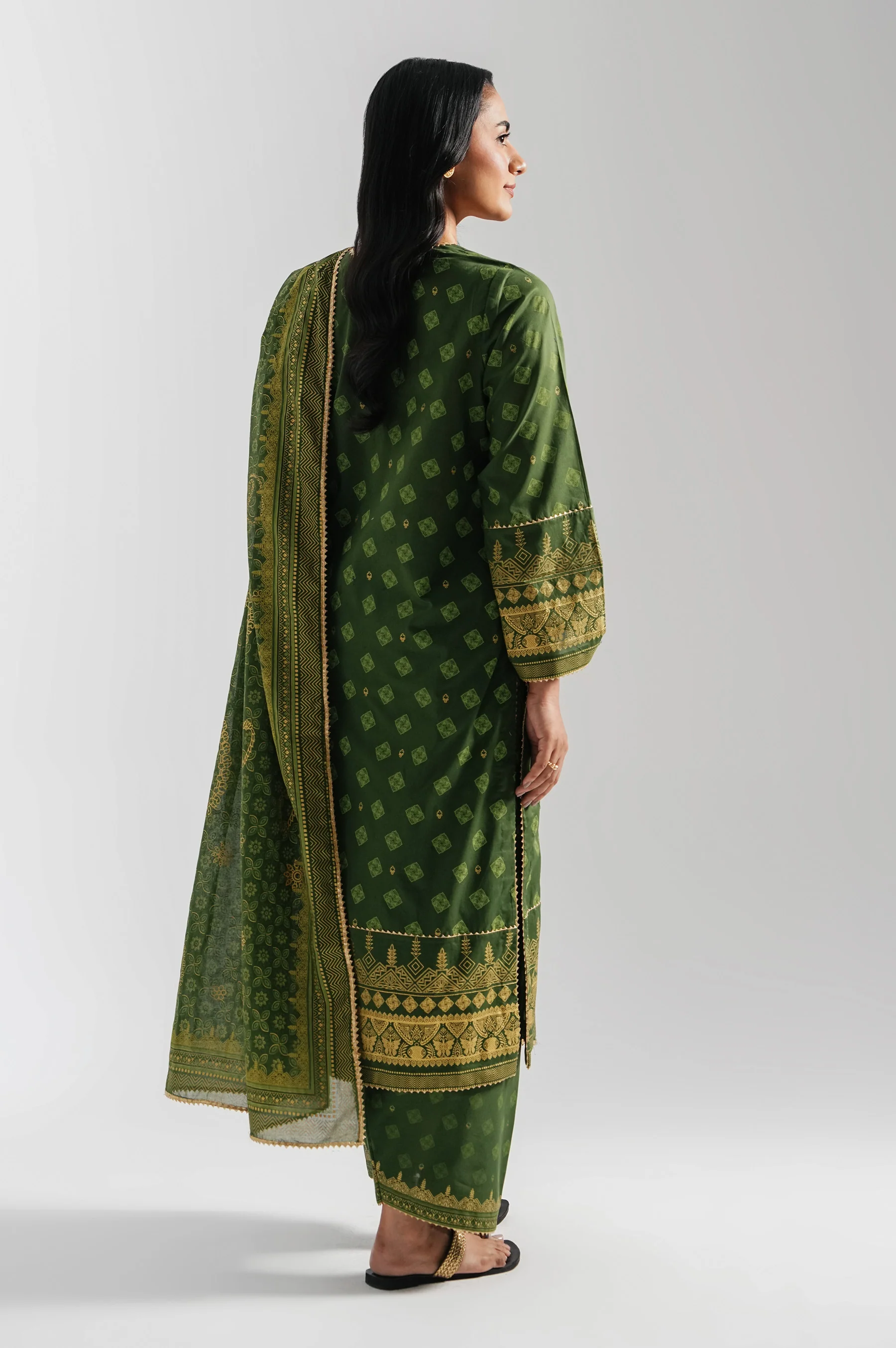 UNSTITCHED PRINTED SUIT - Image 6