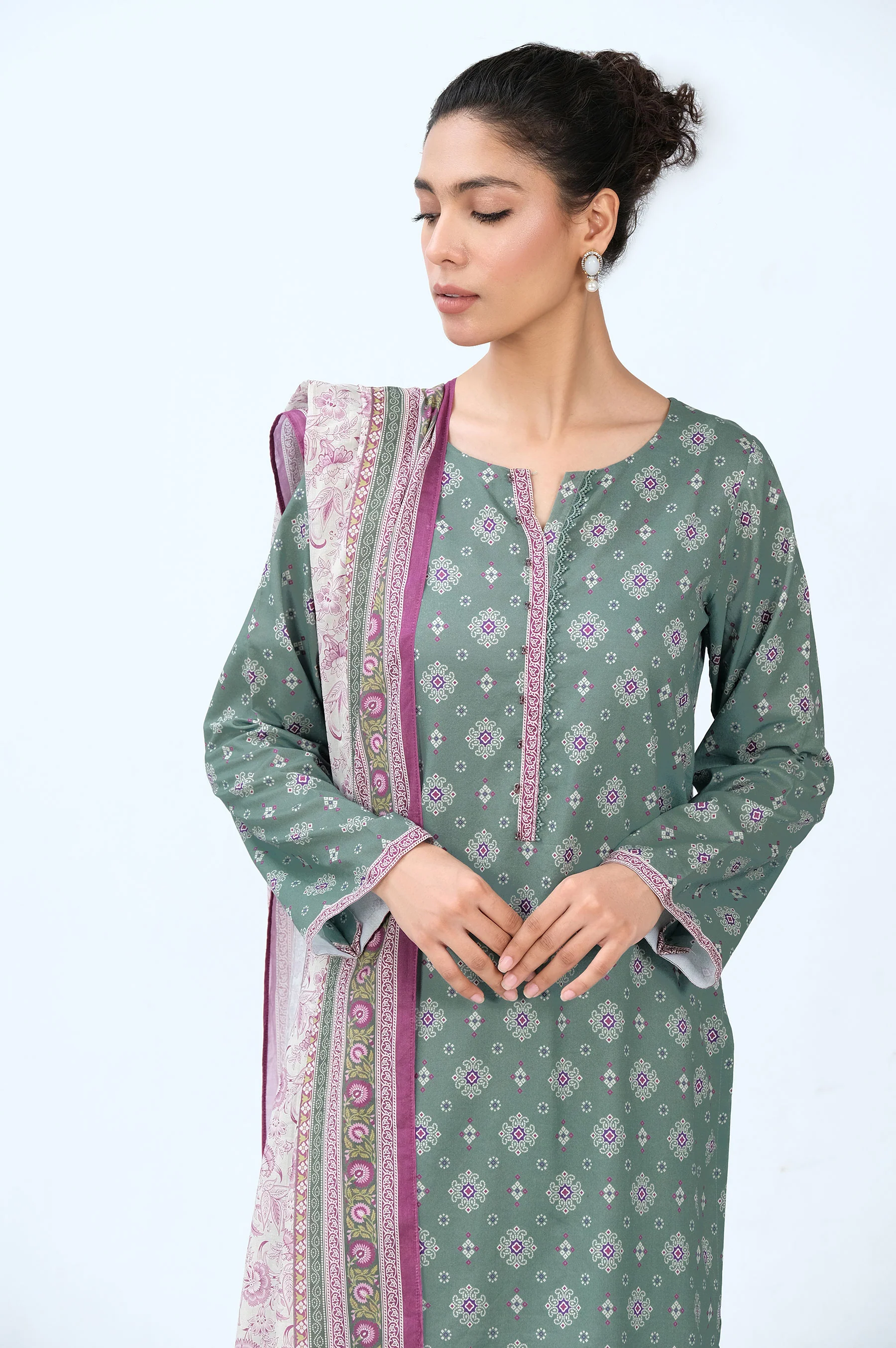 Unstitched 3 Piece Printed Cambric Suit