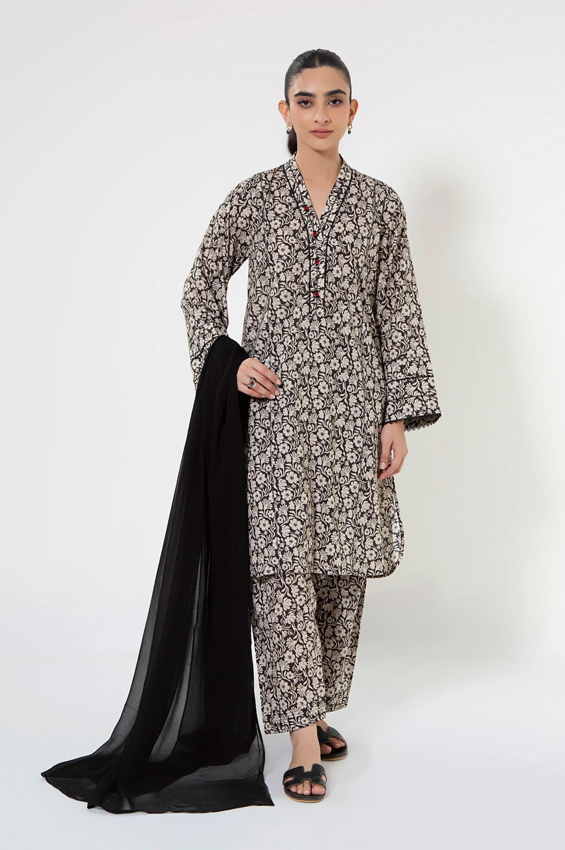 Unstitched 3 Piece Printed Cambric Suit