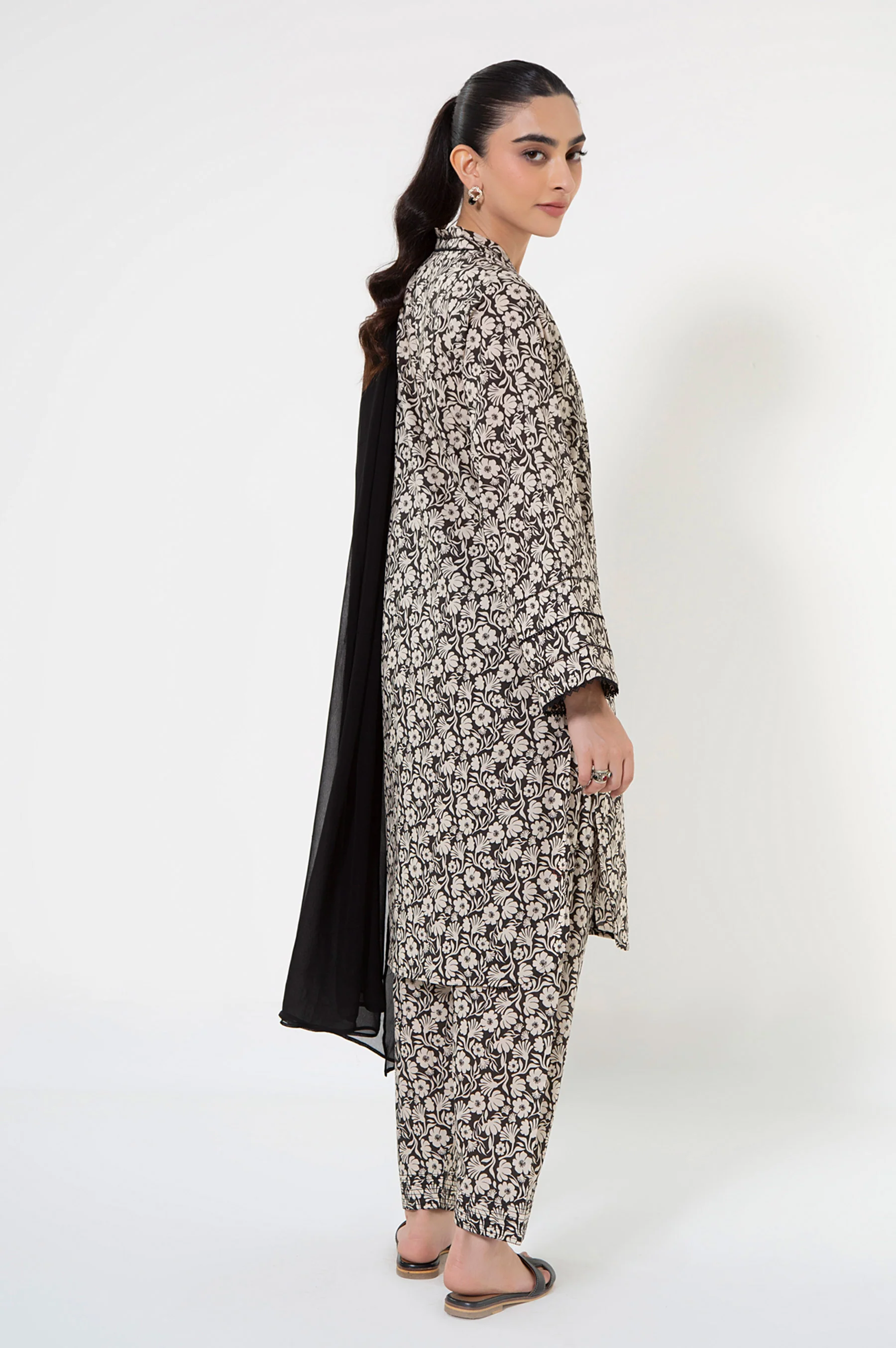 Unstitched 3 Piece Printed Cambric Suit - Image 2