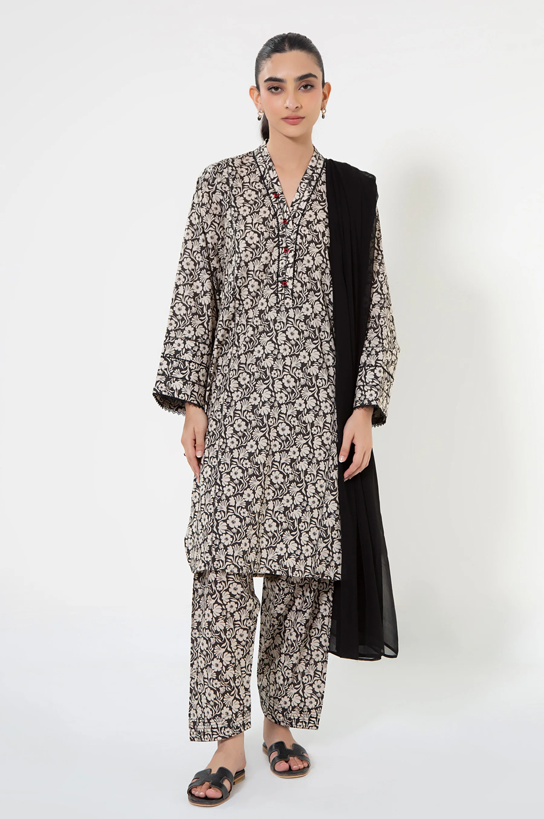 Unstitched 3 Piece Printed Cambric Suit - Image 3