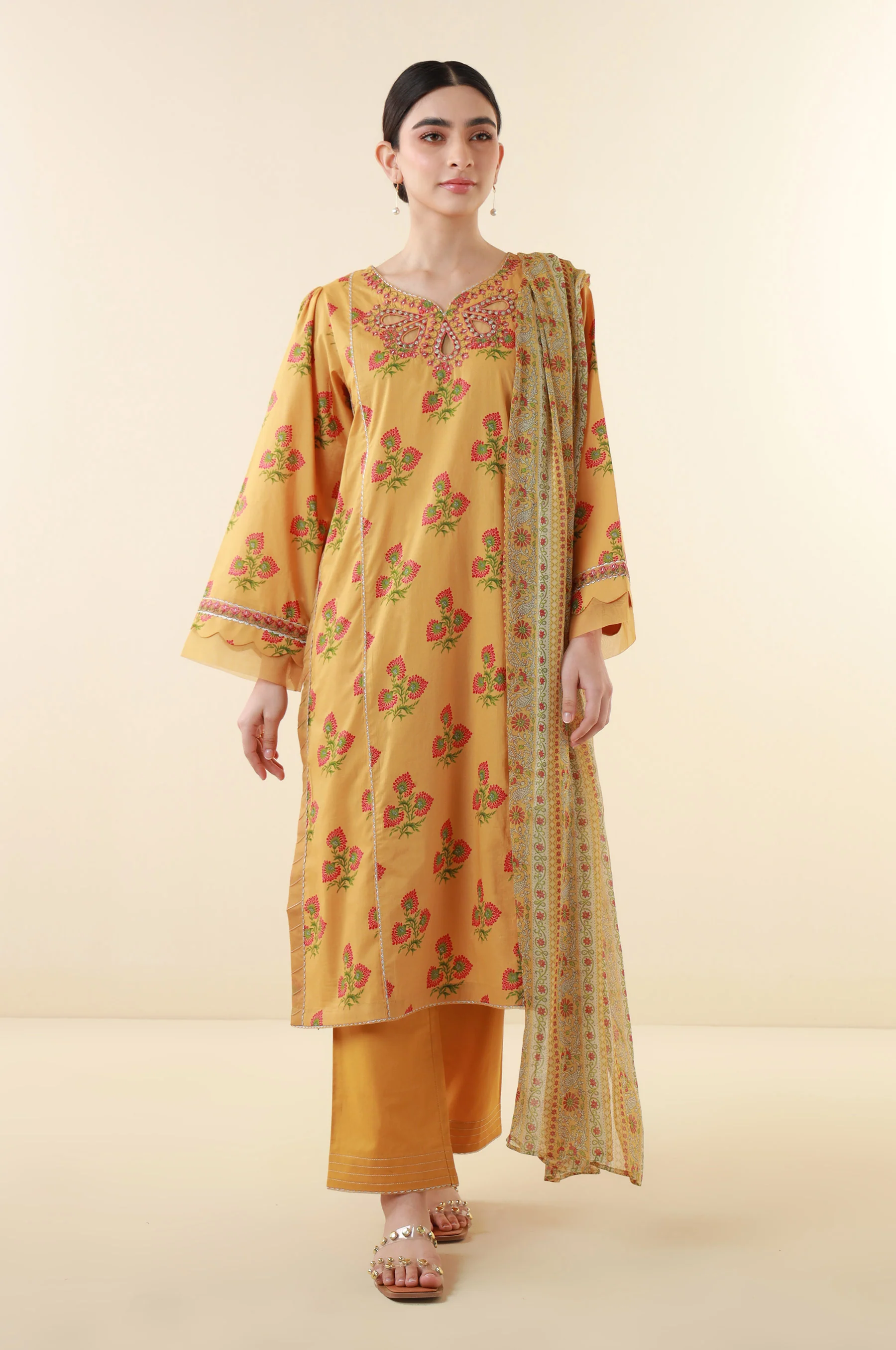 Unstitched 3 Piece Printed Lawn Suit - Image 4