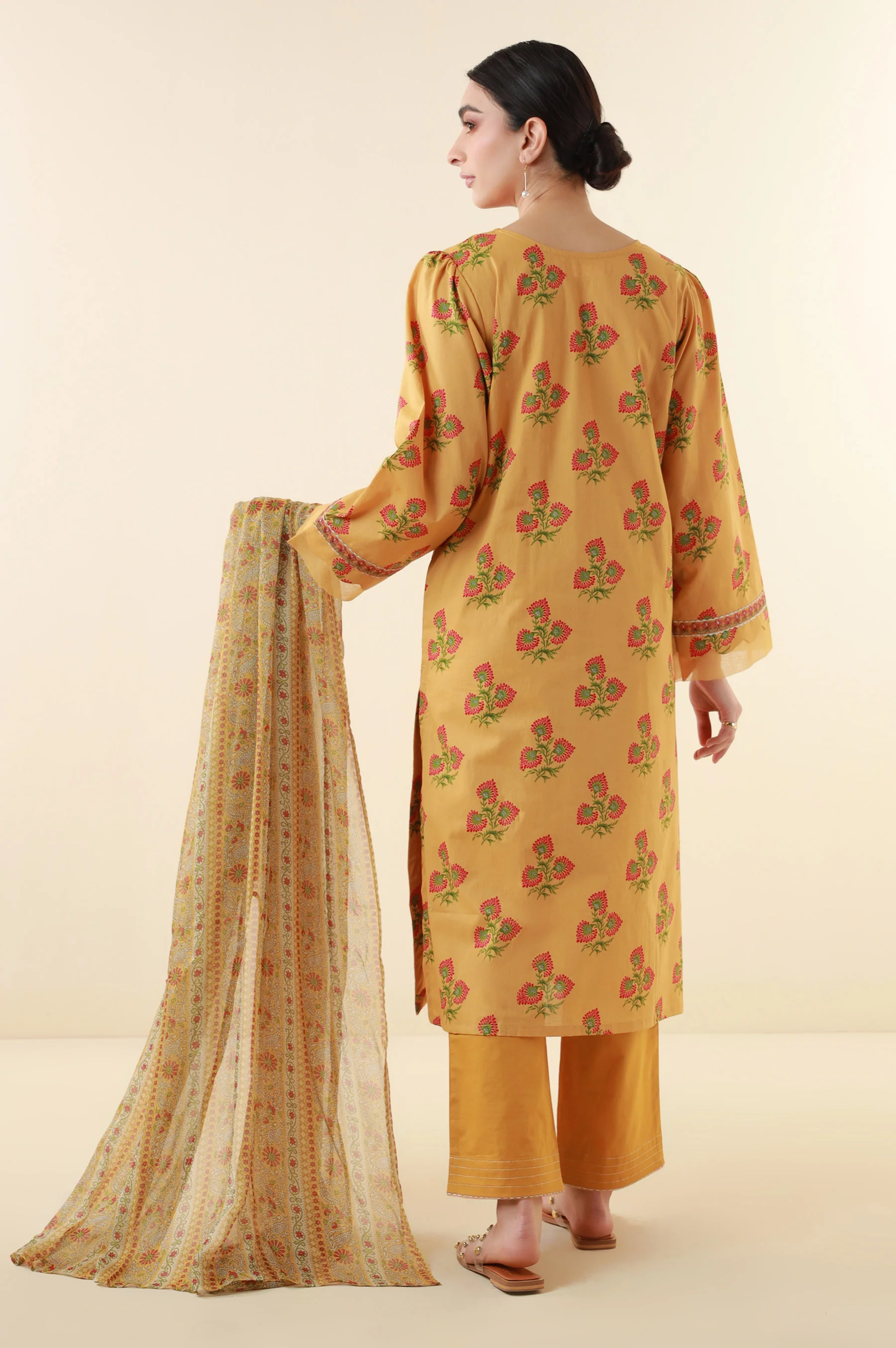 Unstitched 3 Piece Printed Lawn Suit - Image 5