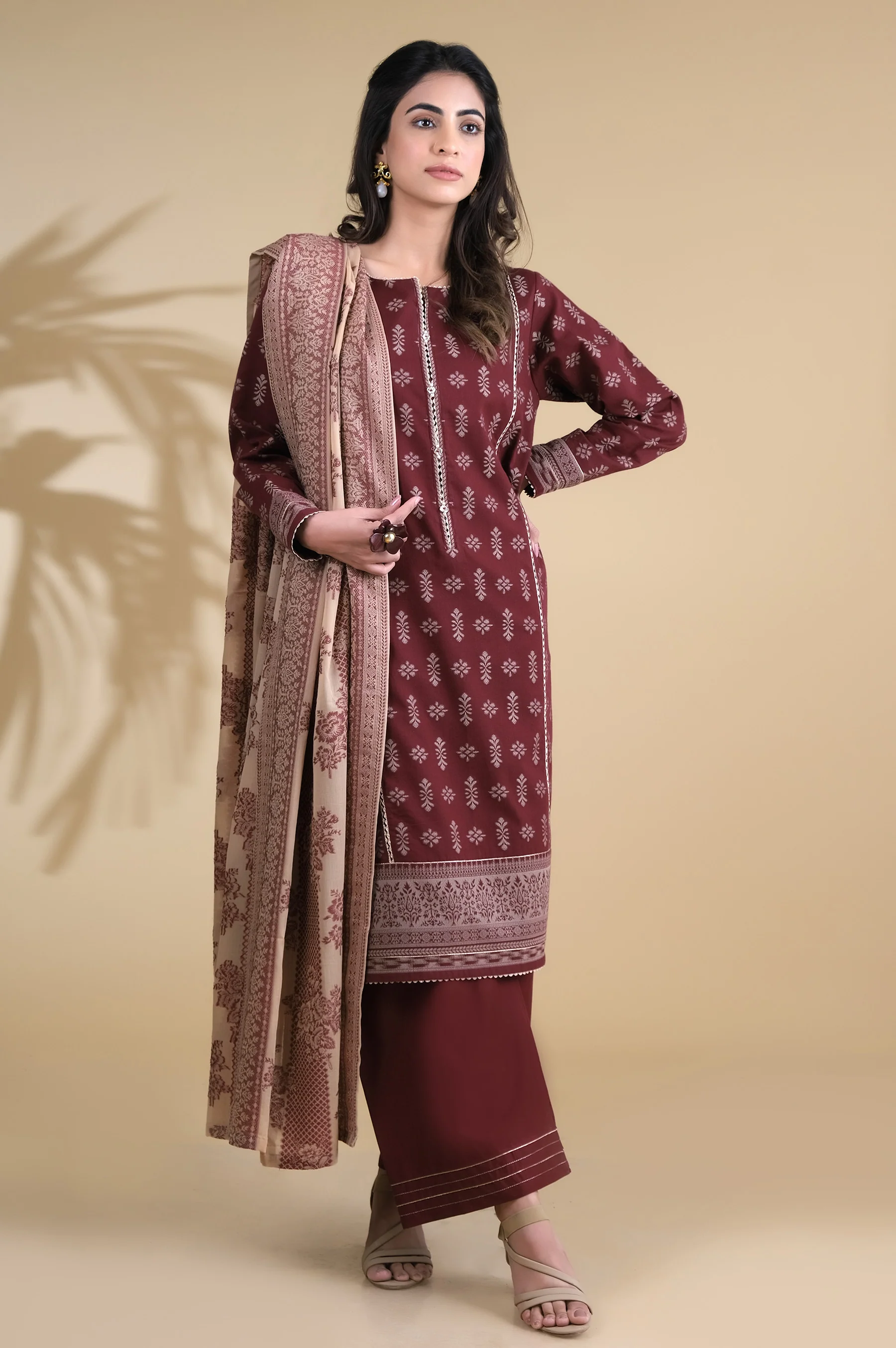 Unstitched 3 Piece Dyed Jacquard Suit - Image 2