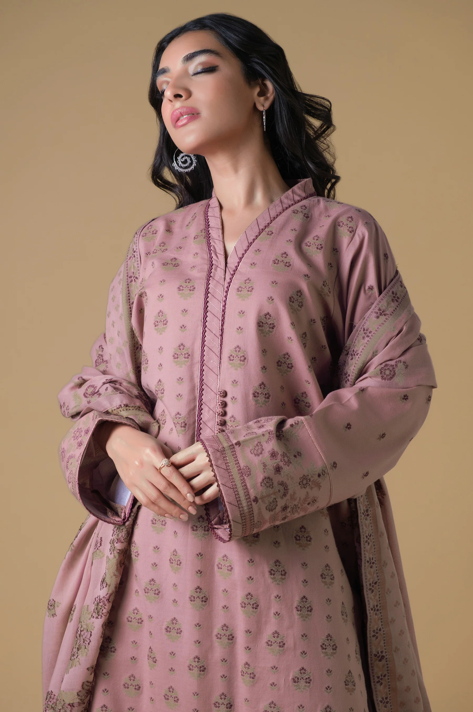 Unstitched 3 Piece Dyed Jacquard Suit - Image 2