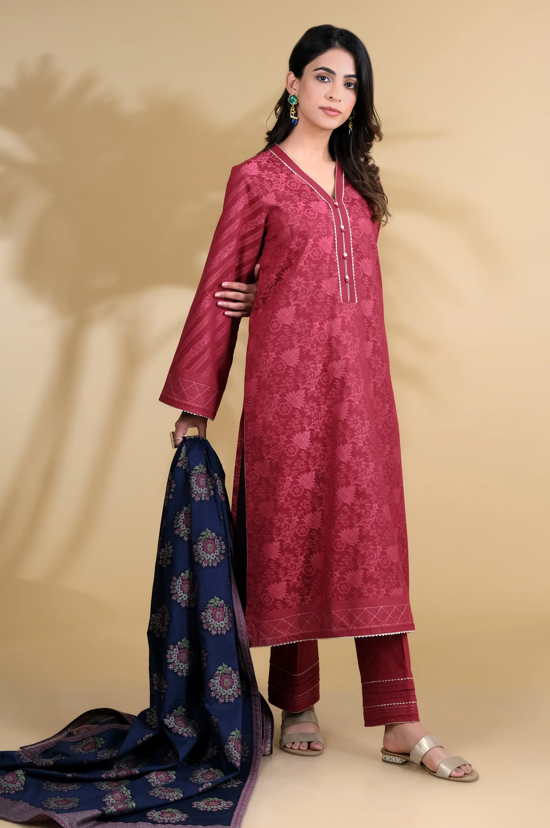 Unstitched 3 Piece Dyed Jacquard Suit - Image 6