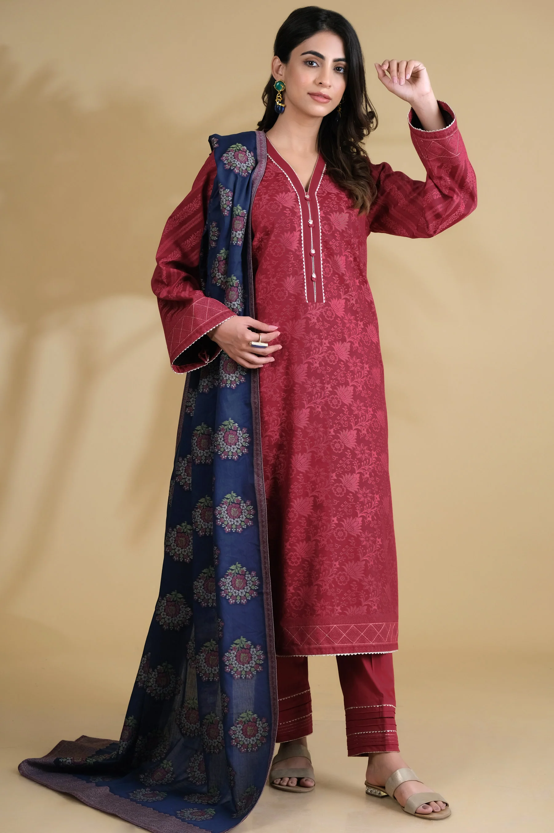 Unstitched 3 Piece Dyed Jacquard Suit - Image 7