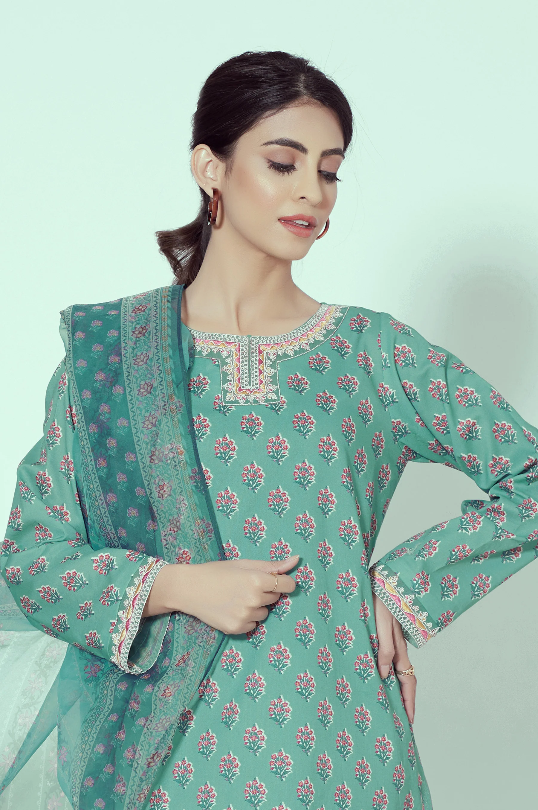 Unstitched 3 Piece Printed Lawn Suit - Image 5