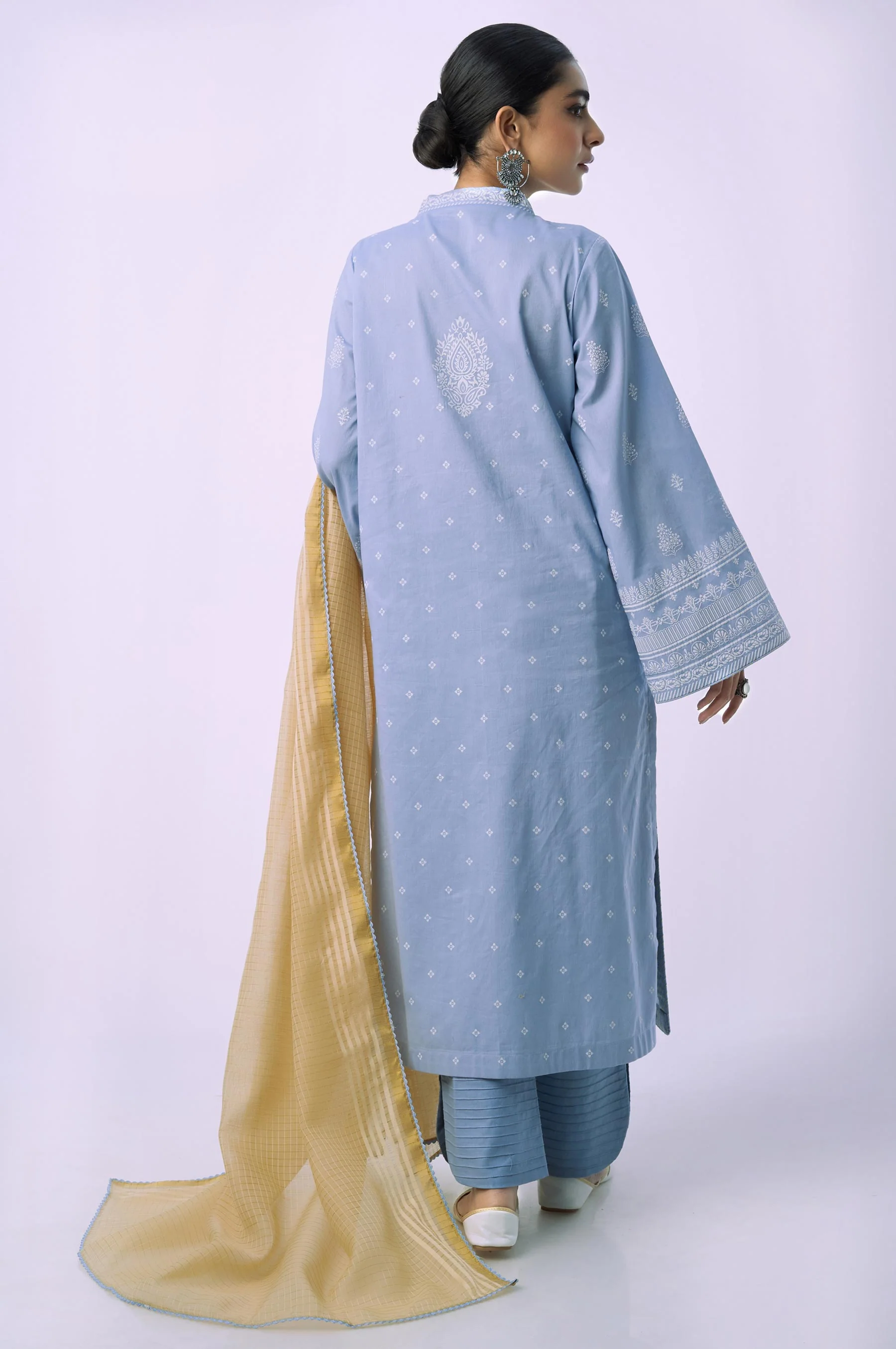 Unstitched 3 Piece Printed Lawn Suit - Image 4
