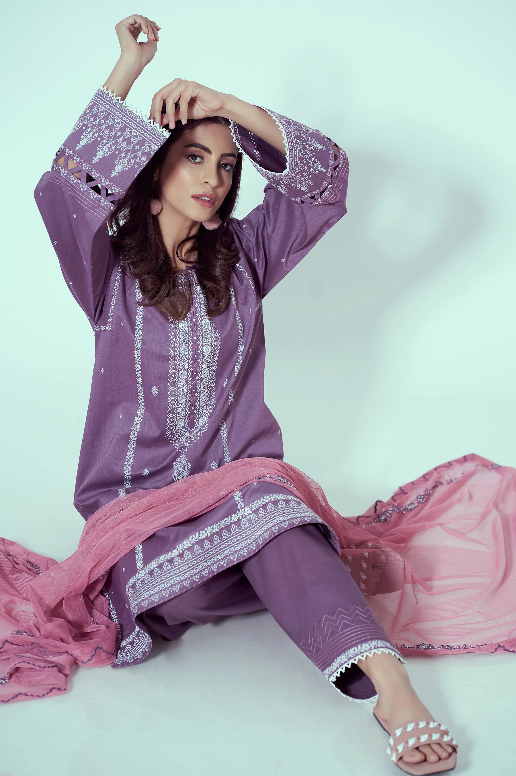 Unstitched 3 Piece Puff Printed Lawn Suit - Image 3