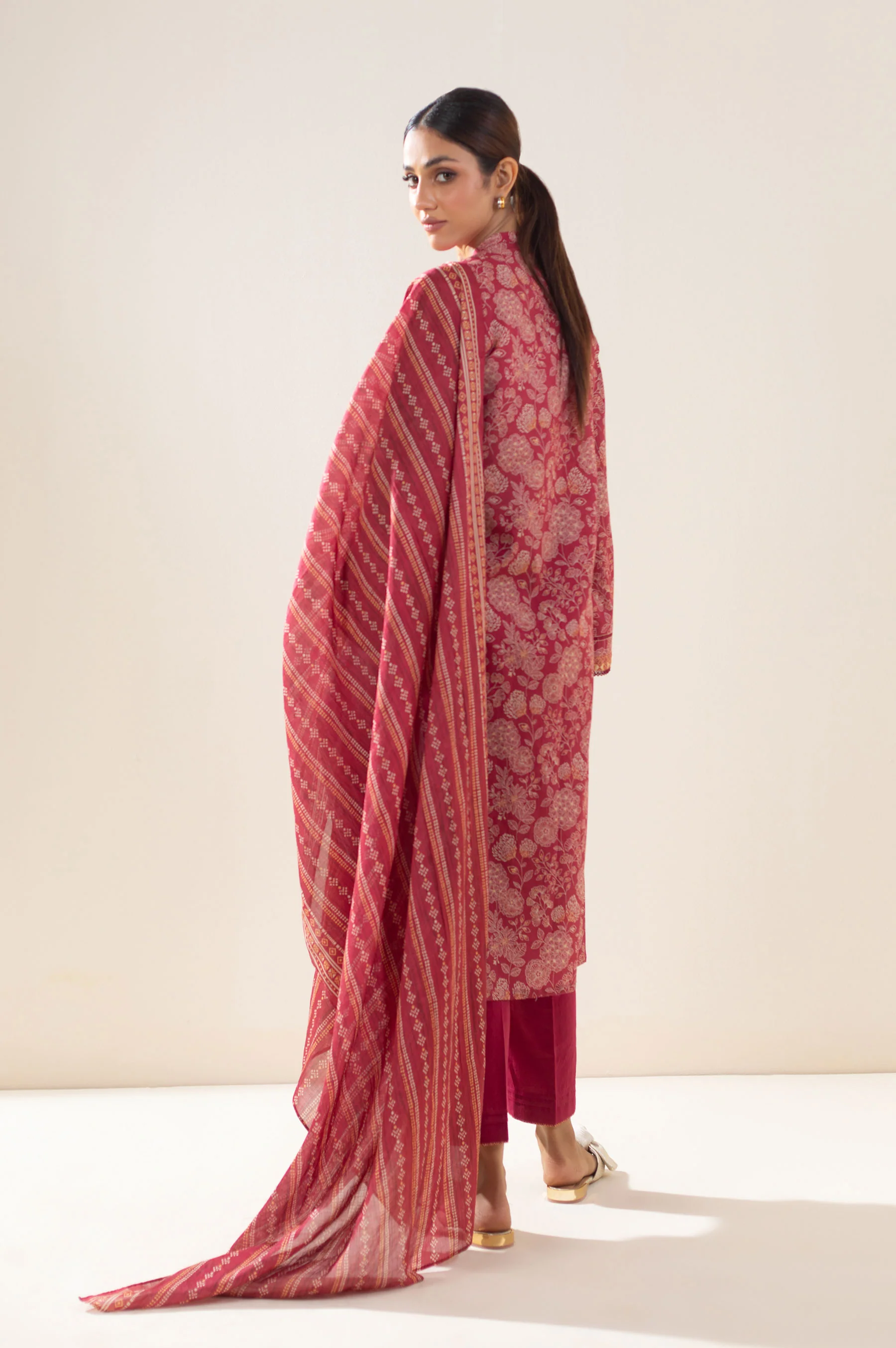 Unstitched 3 Piece Printed Lawn Suit - Image 4