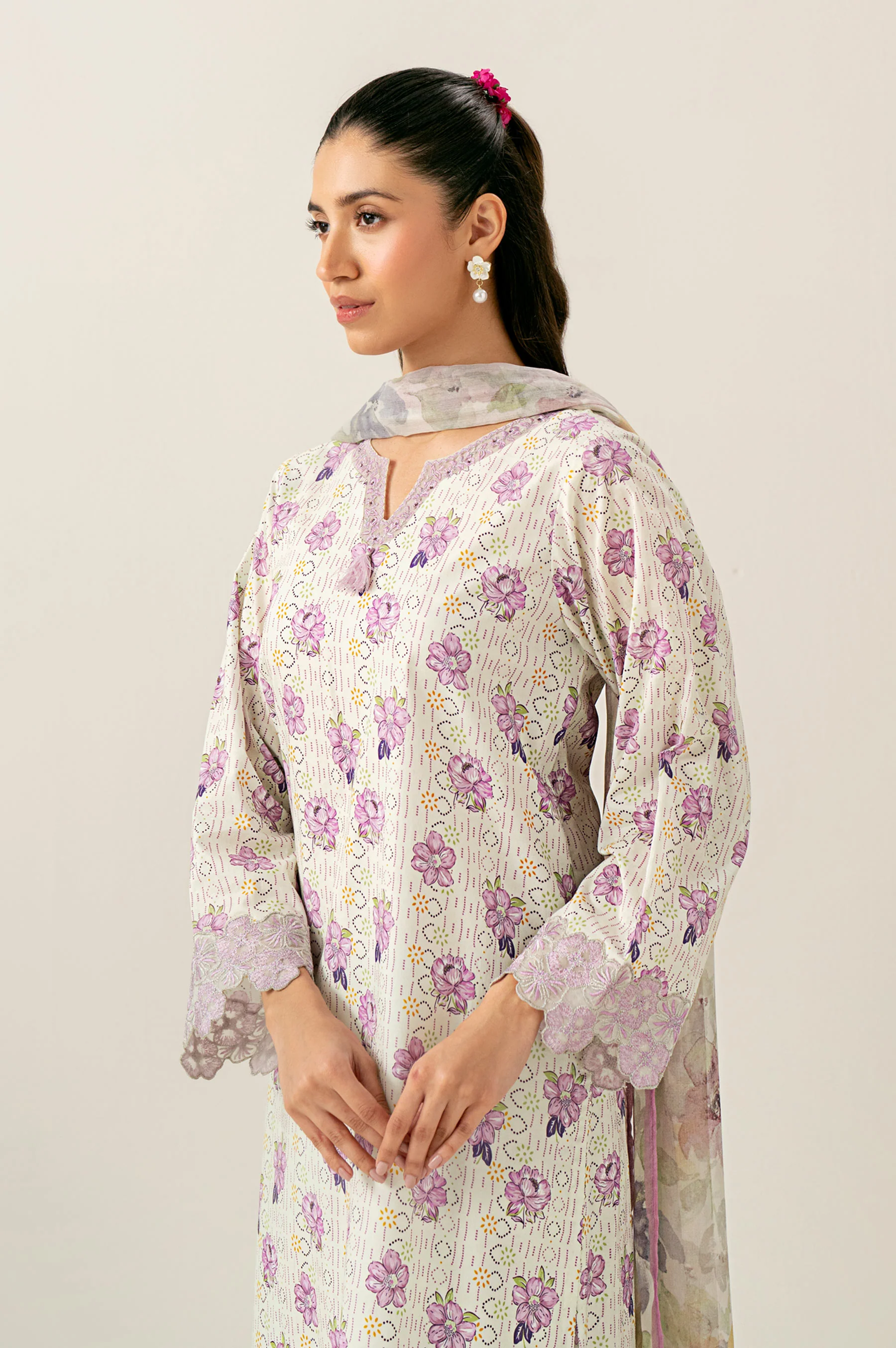 Unstitched 3 Piece Embroidered Lawn Shirt with Chiffon Dupatta - Image 4
