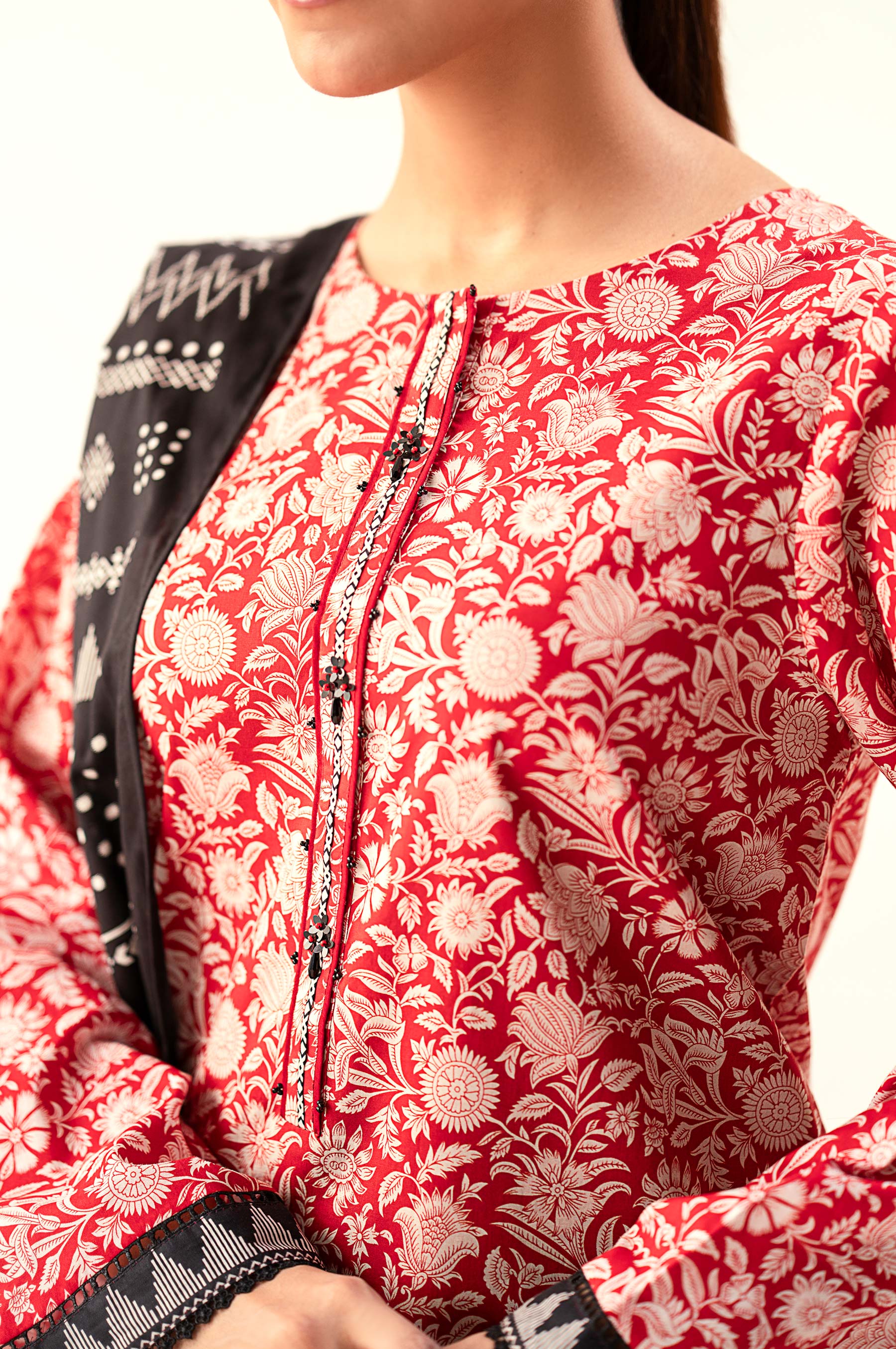 Unstitched 3 Piece Printed Lawn Suit - Image 6