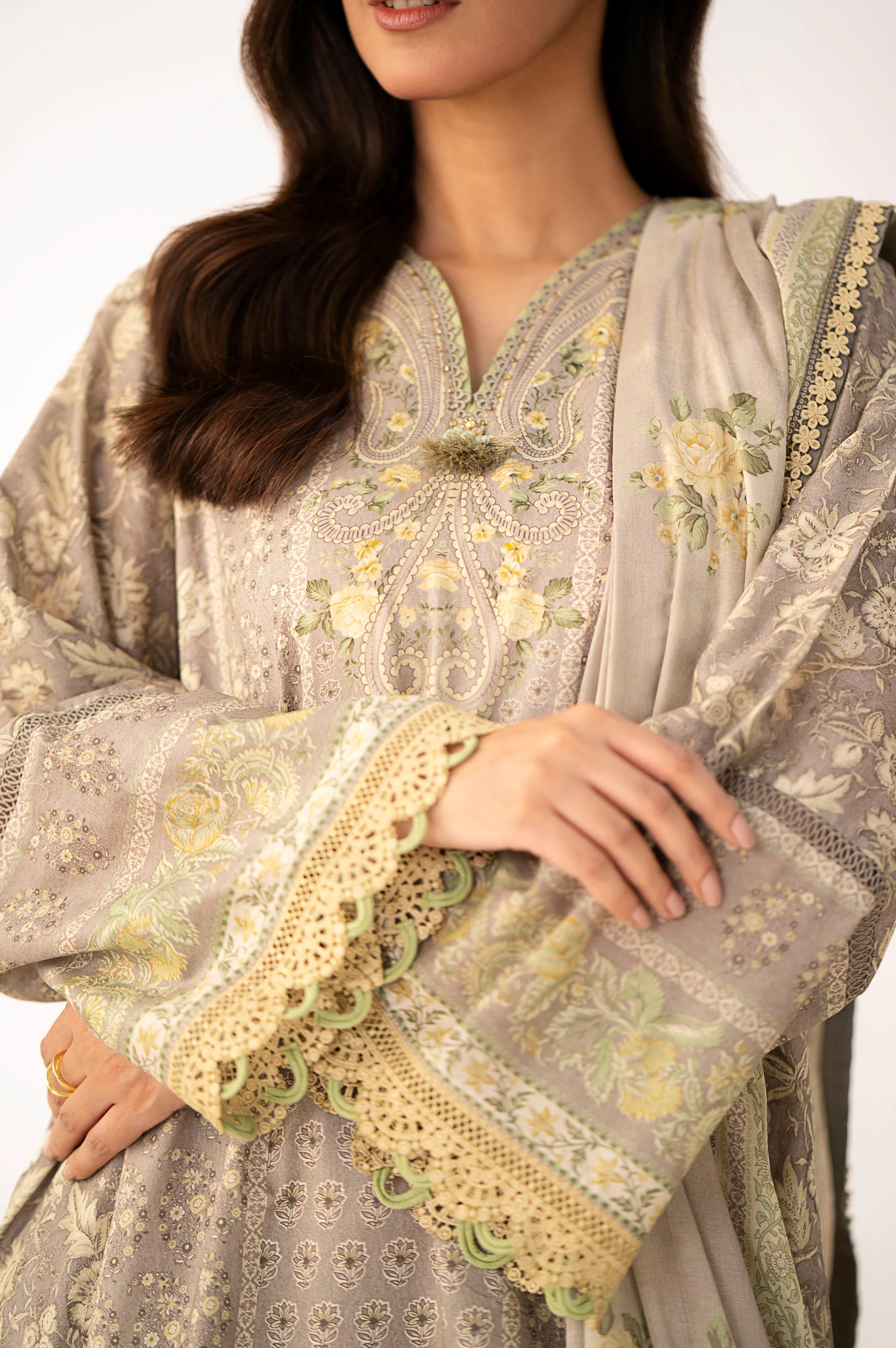 UNSTITCHED PRINTED SUIT - Image 3