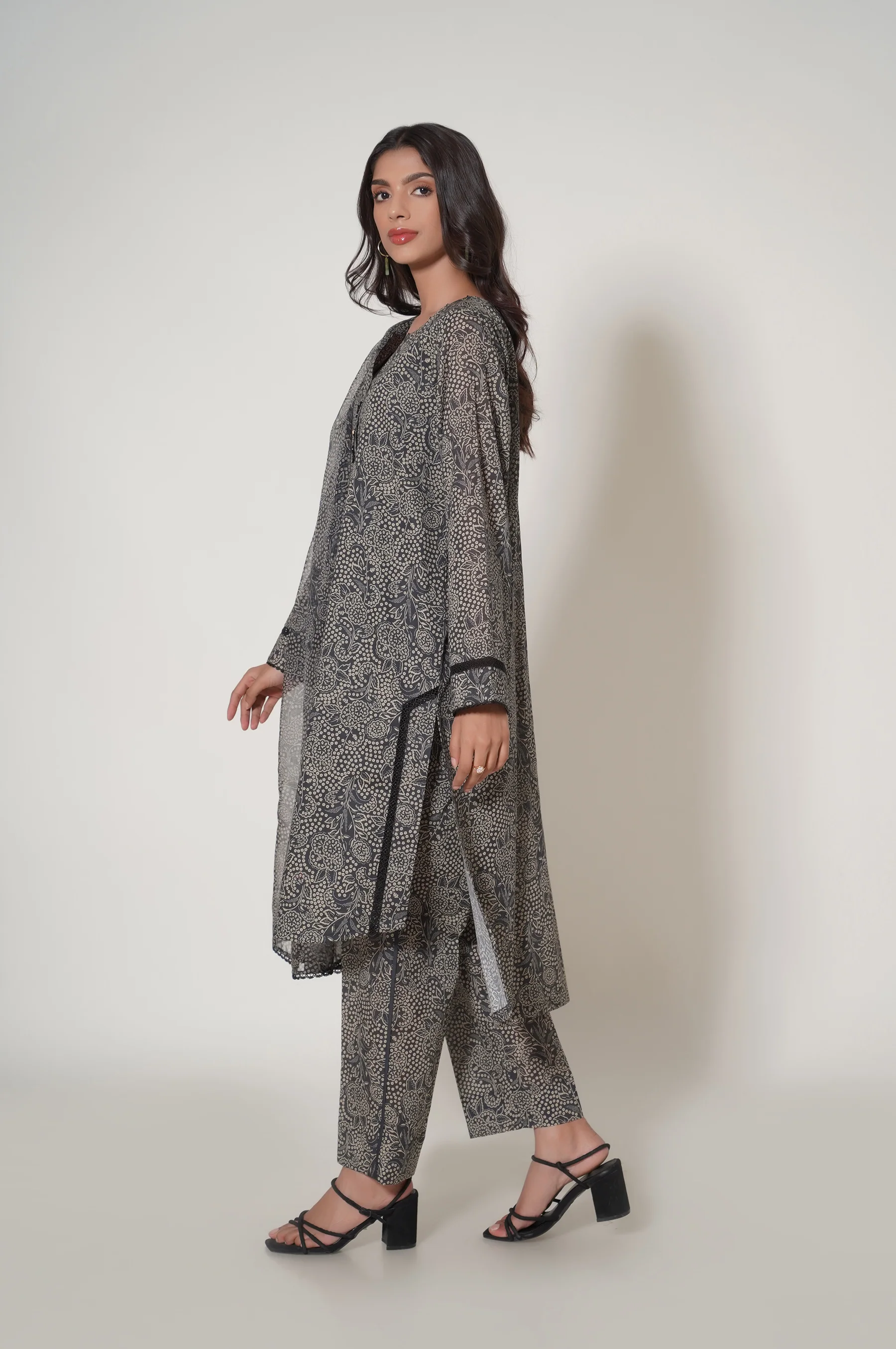 Unstitched 3 Piece Printed Cambric Suit - Image 4