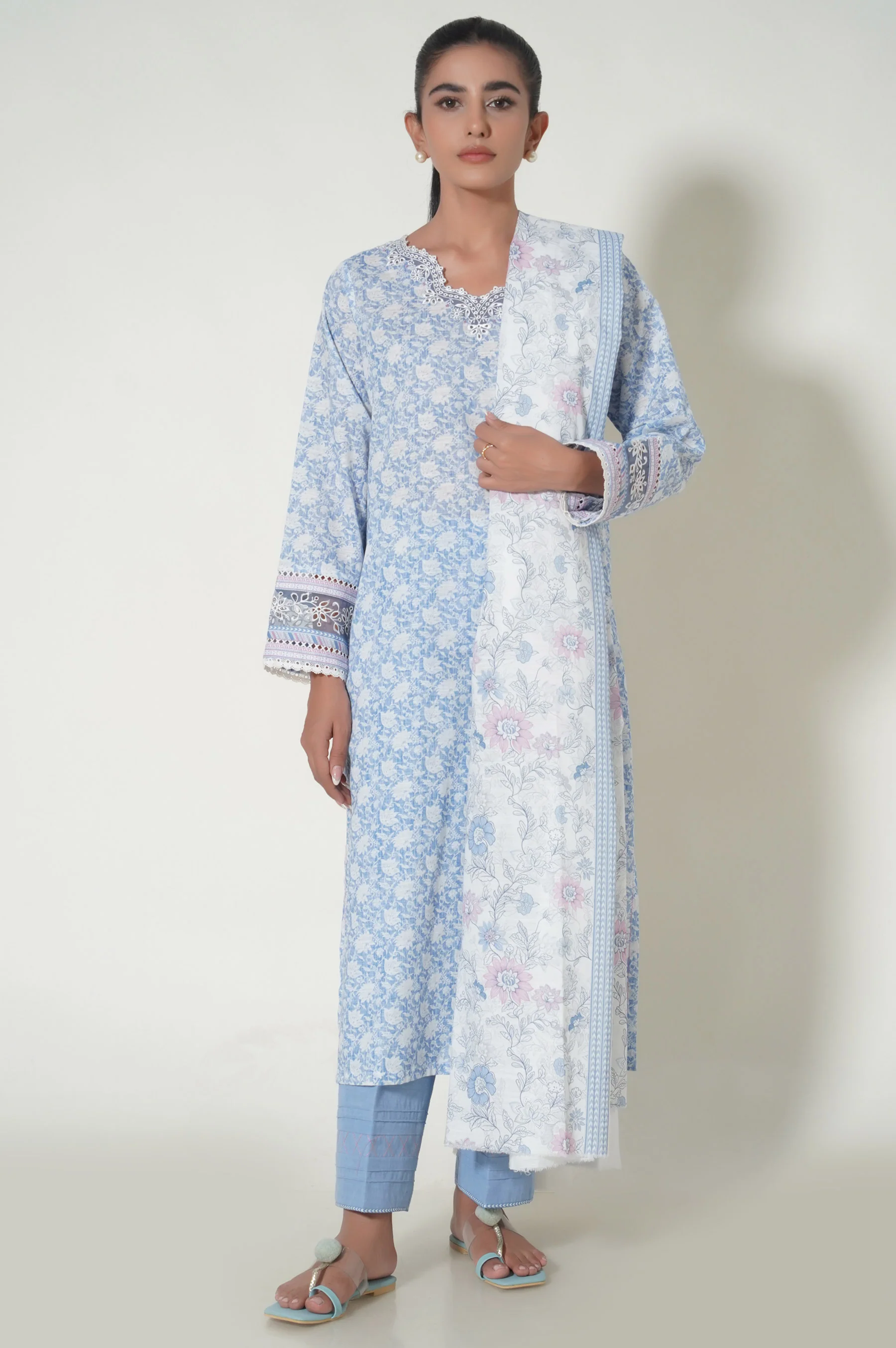Unstitched 3 Piece Printed Suit - Image 6