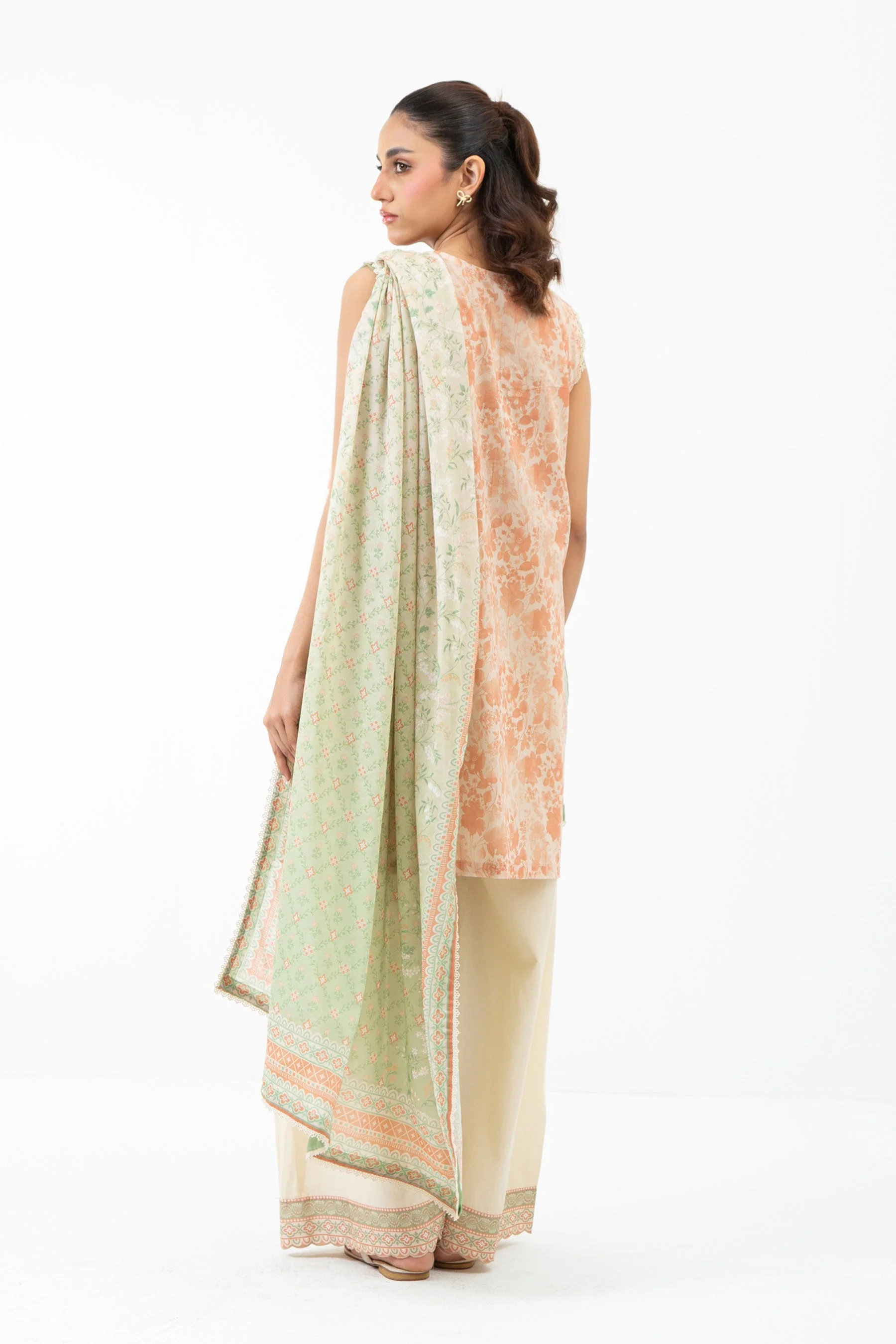 PRINTED CAMBRIC UNSTITCHED 3 PIECE SUIT - Image 3