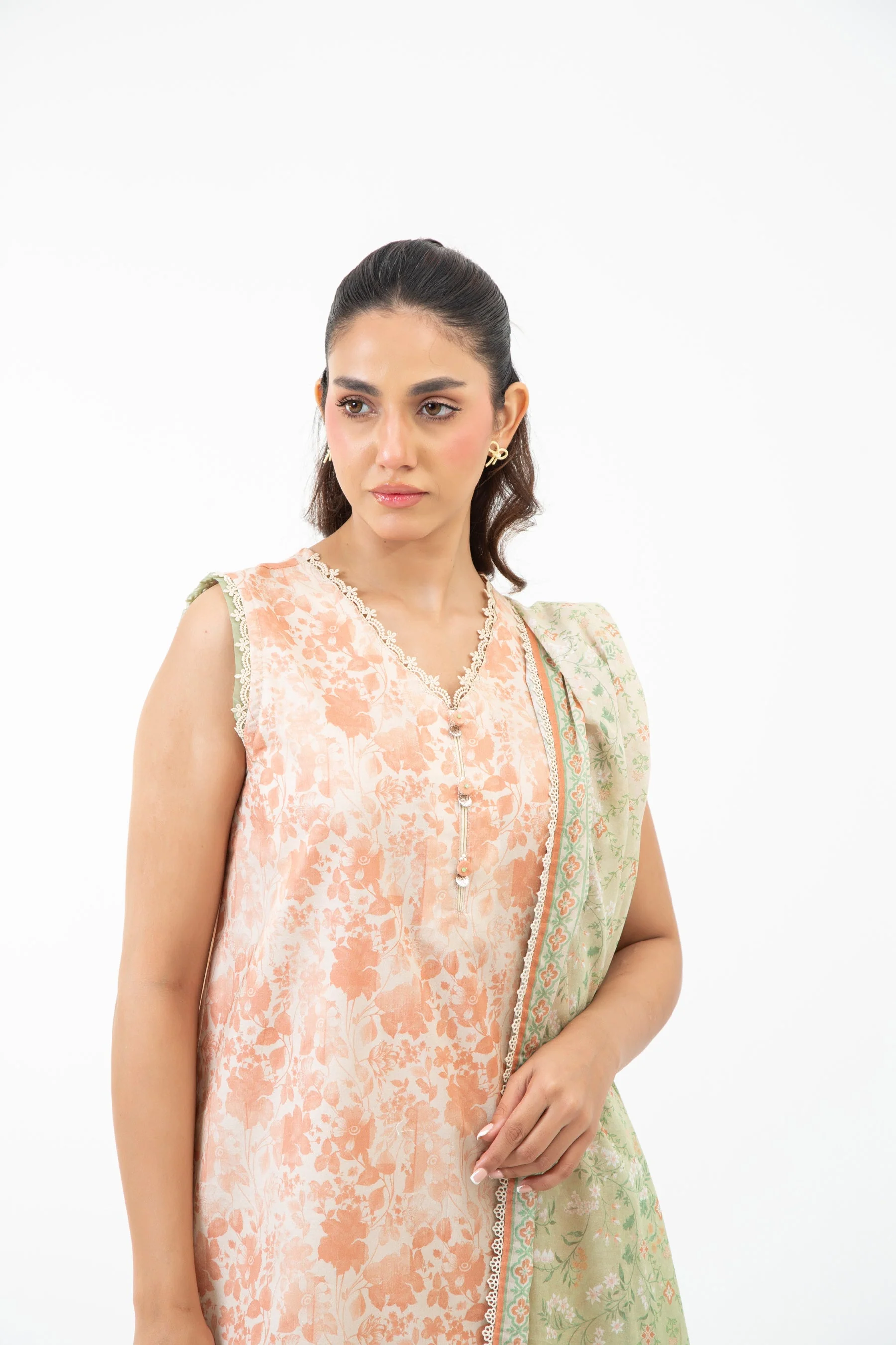 PRINTED CAMBRIC UNSTITCHED 3 PIECE SUIT - Image 4