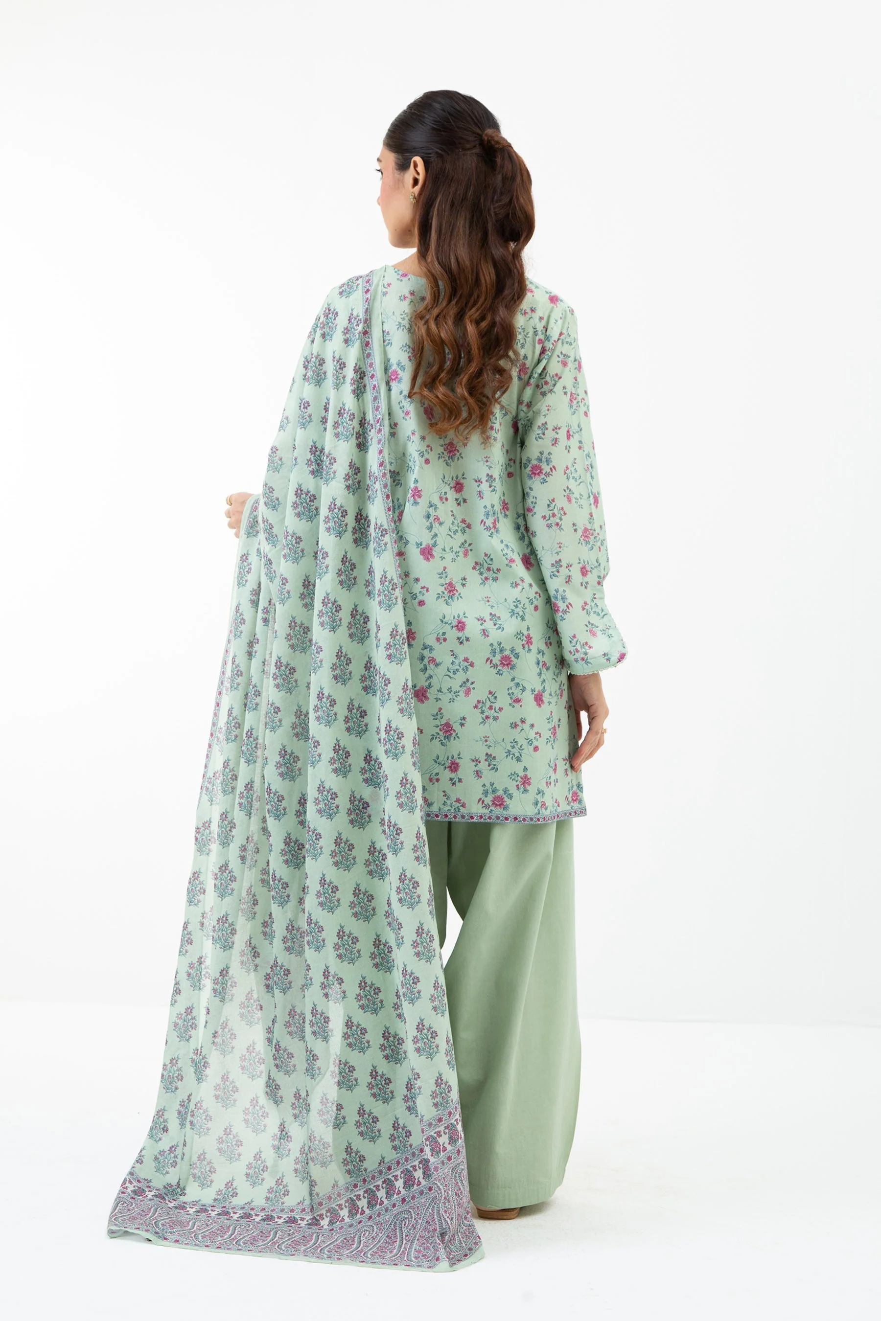PRINTED LAWN UNSTITCHED 3 PIECE SUIT - Image 4