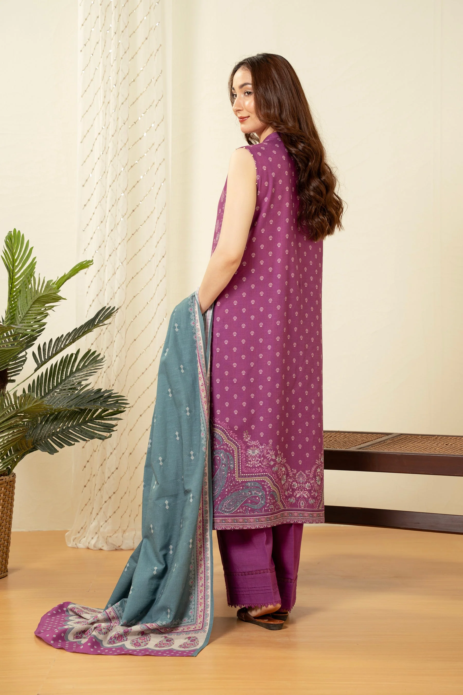 UNSTITCHED PRINTED SUIT (FACTORY E-OUTLET) - Image 3