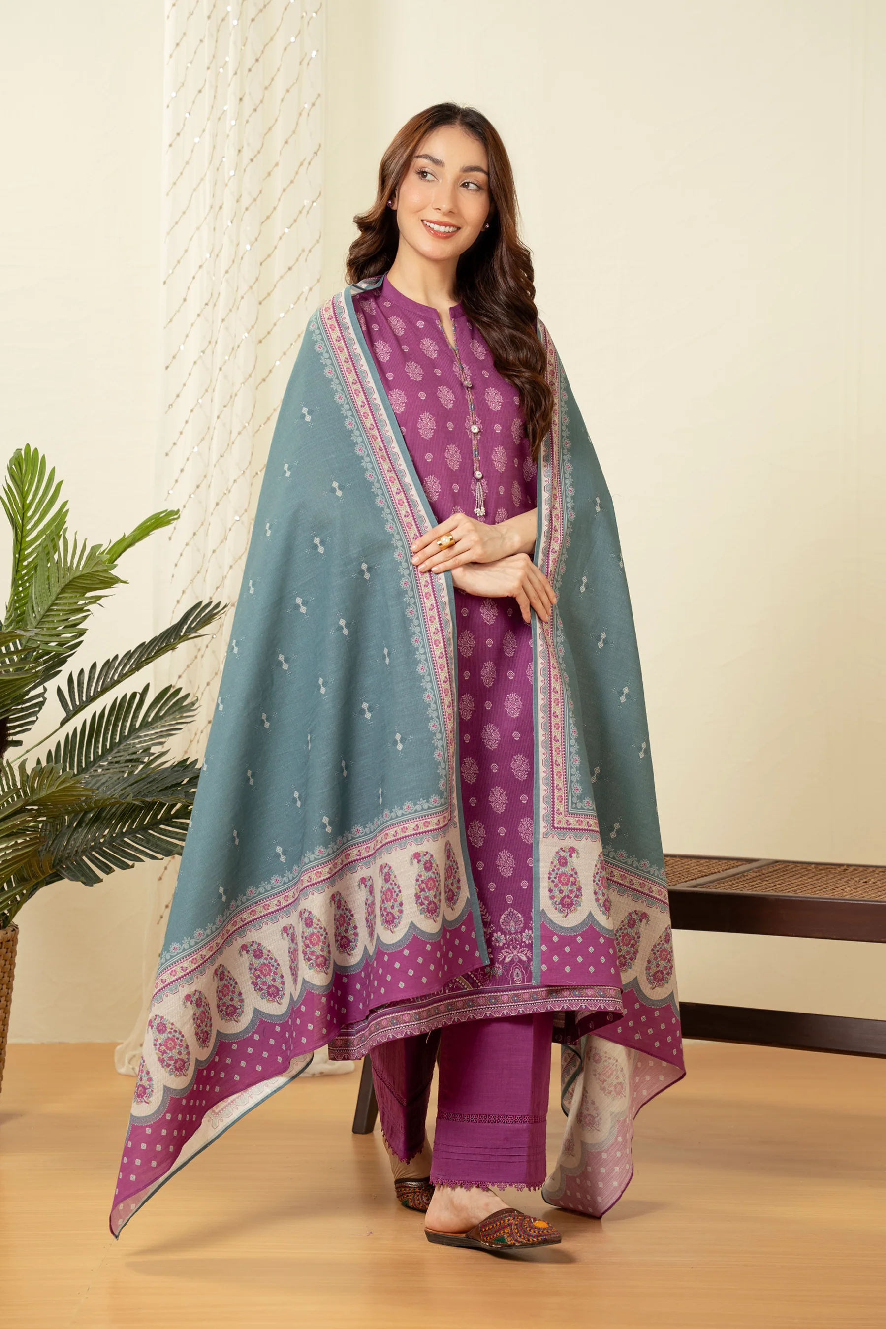 UNSTITCHED PRINTED SUIT - Image 4