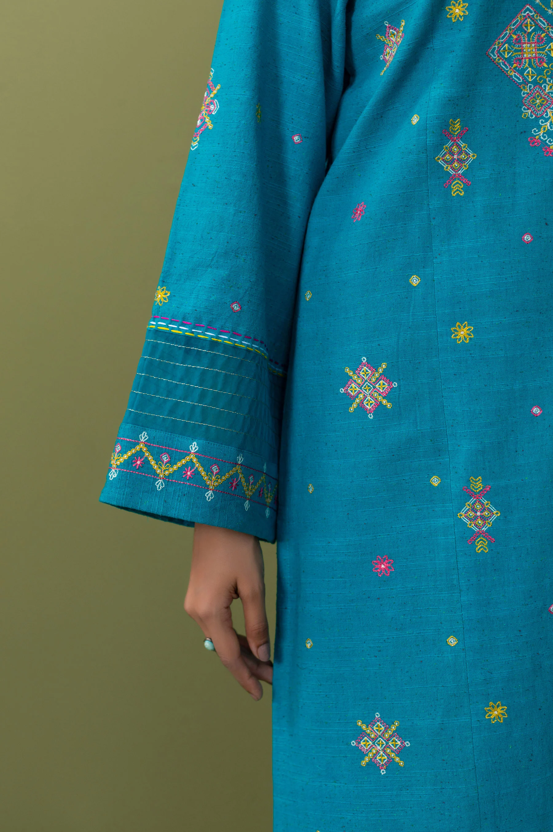Unstitched 3 Piece Textured Slub Suit - Image 6