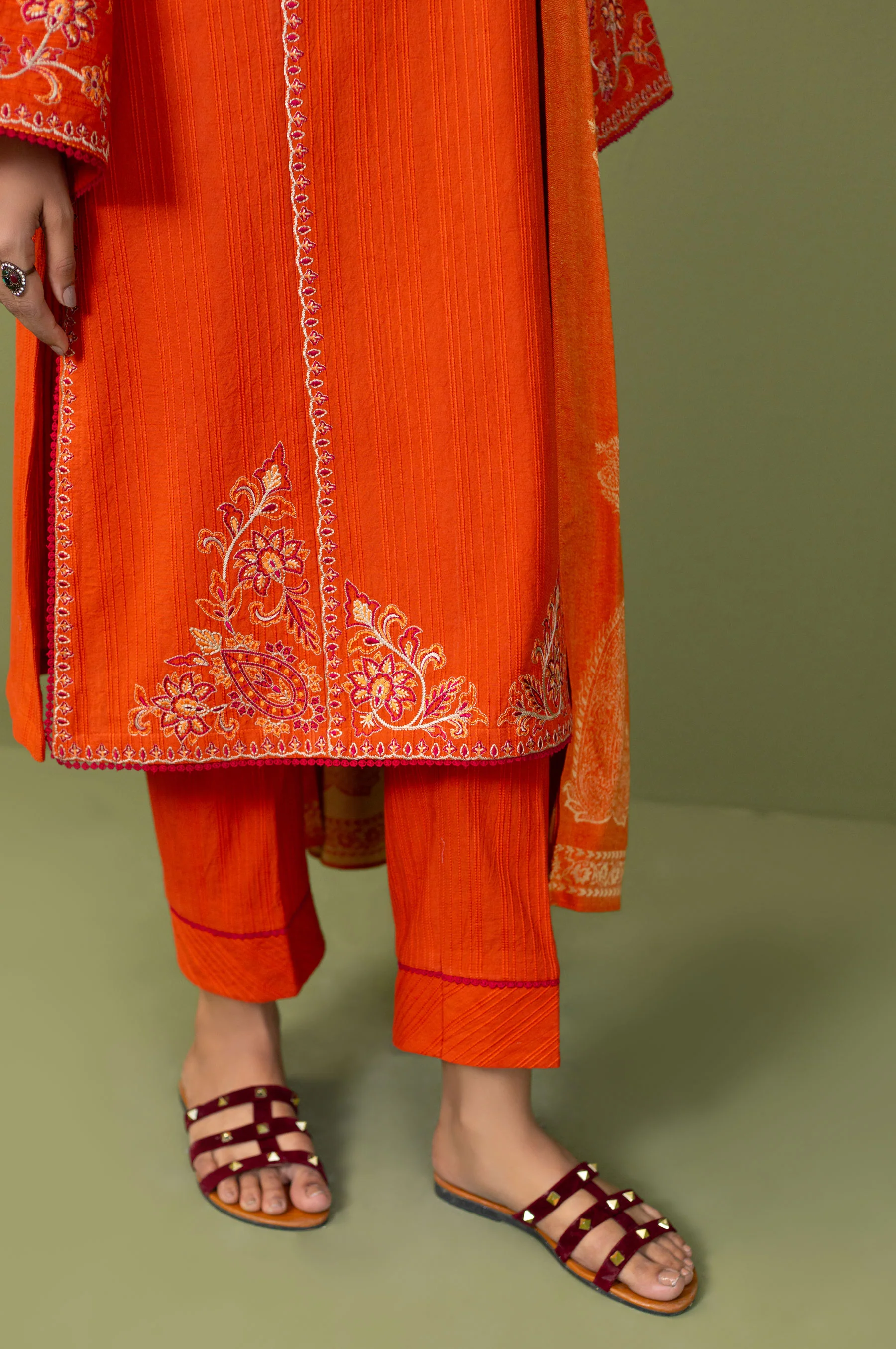 Unstitched 3 Piece Textured Slub Suit - Image 5