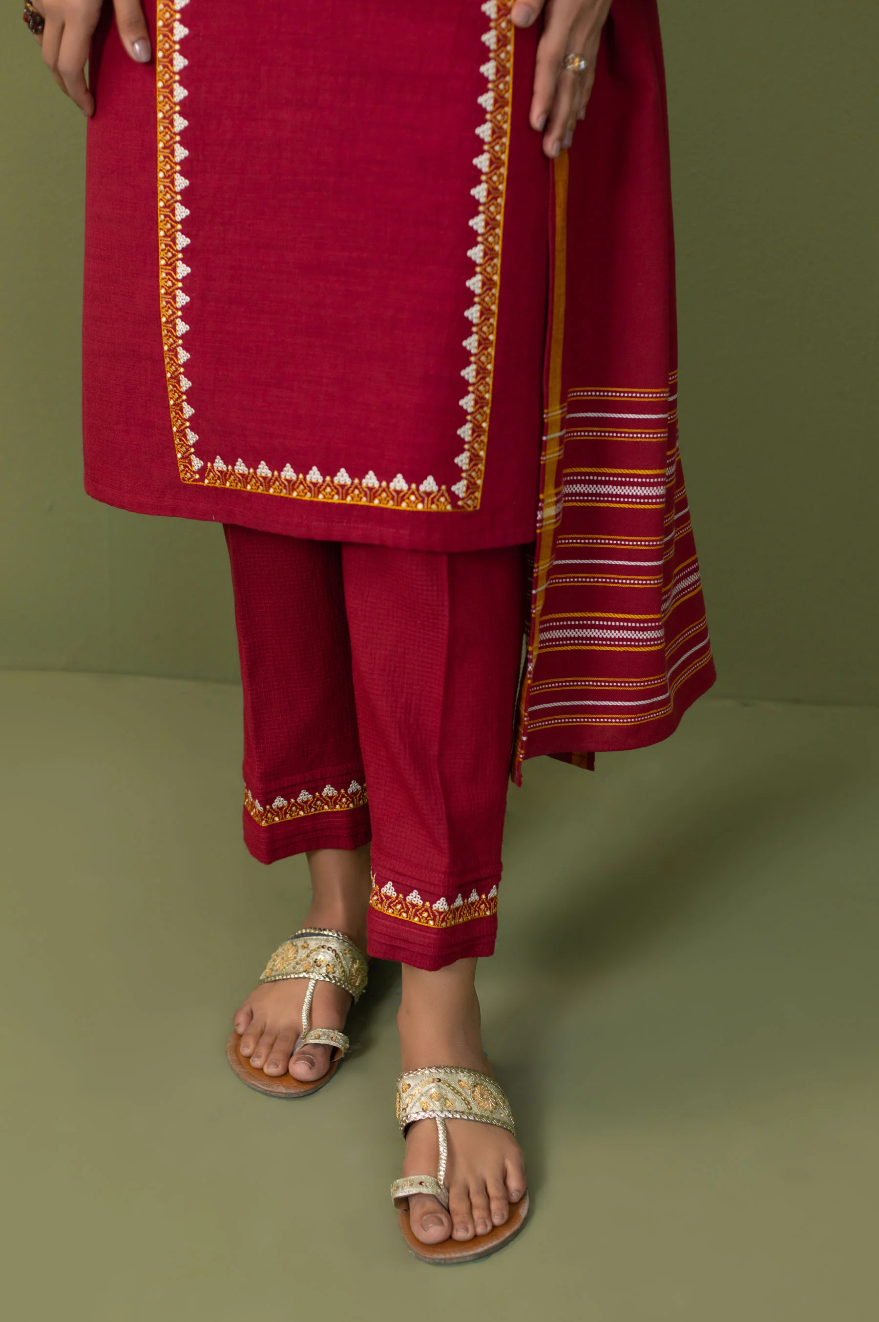 Unstitched 3 Piece Textured Slub Suit - Image 7