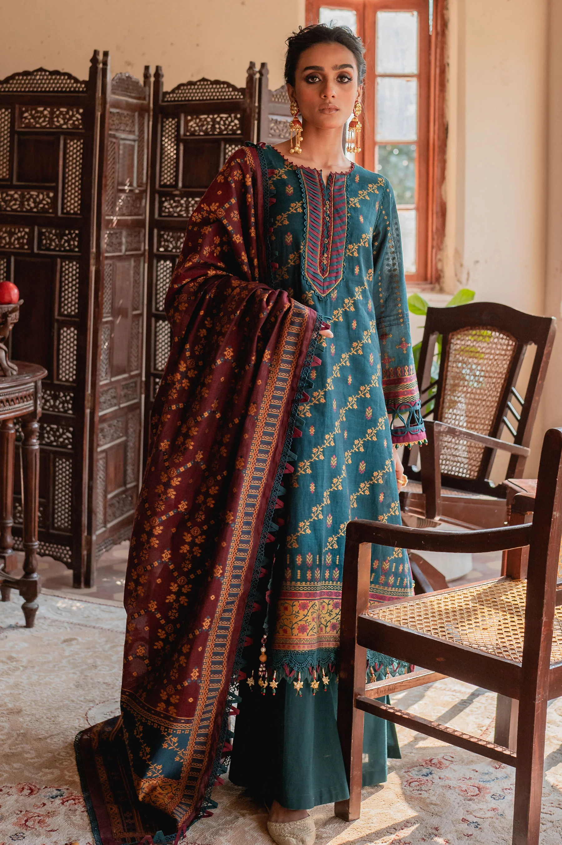 Unstitched 3 Piece Yarn Dyed Jacquard Suit