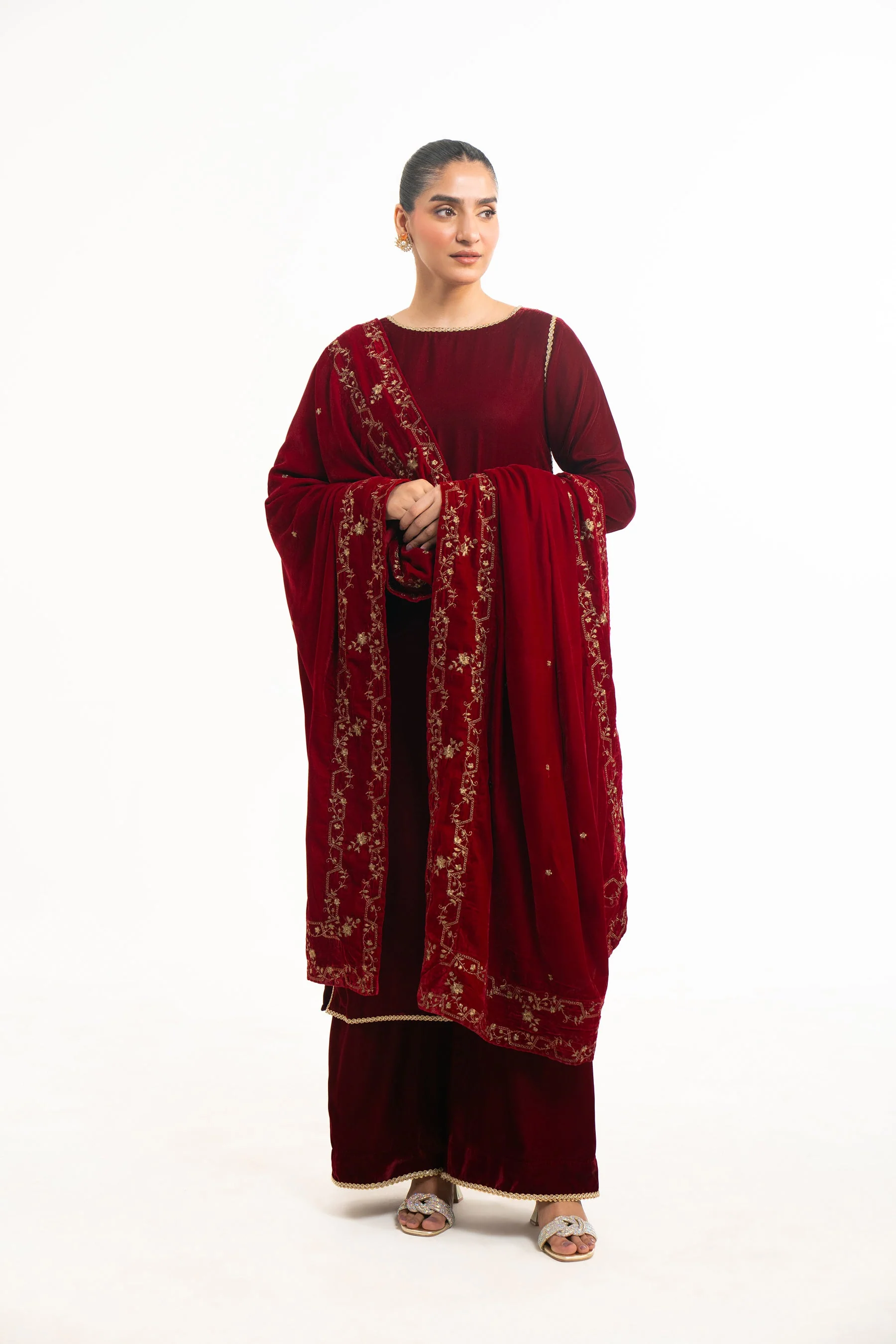 EMBROIDERED VELVET SHAWL (FACTORY E-OUTLET) - Image 2